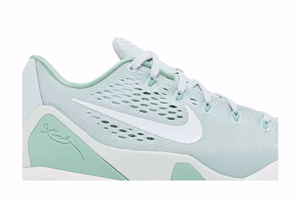 Nike Kobe 9 Low EM Protro Light Silver, view 3