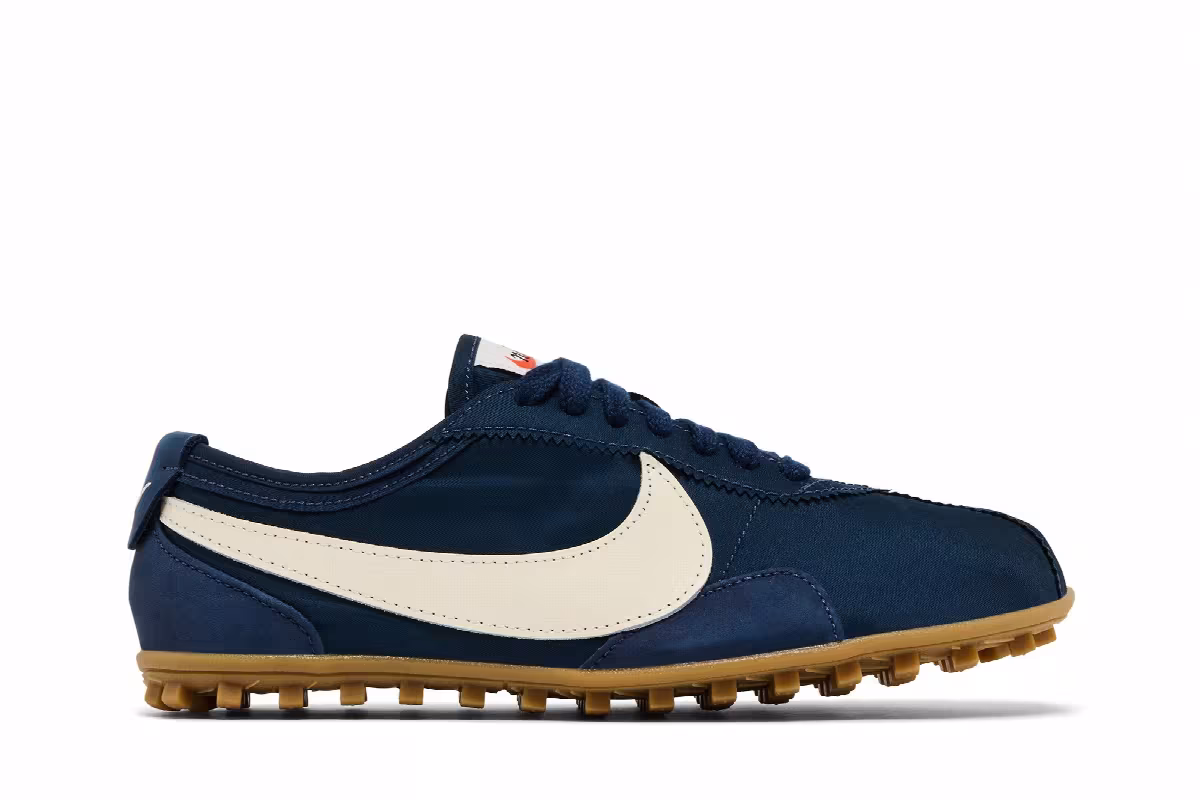 Nike Women's Moon Shoe Midnight Navy Gum, view 2
