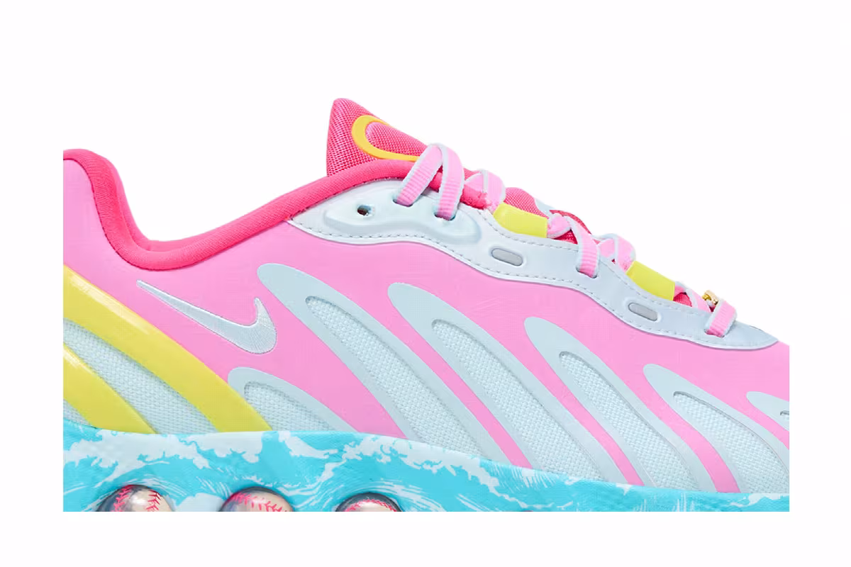 Nike Women's Air Max DN8 Doernbecher 2026, view 3
