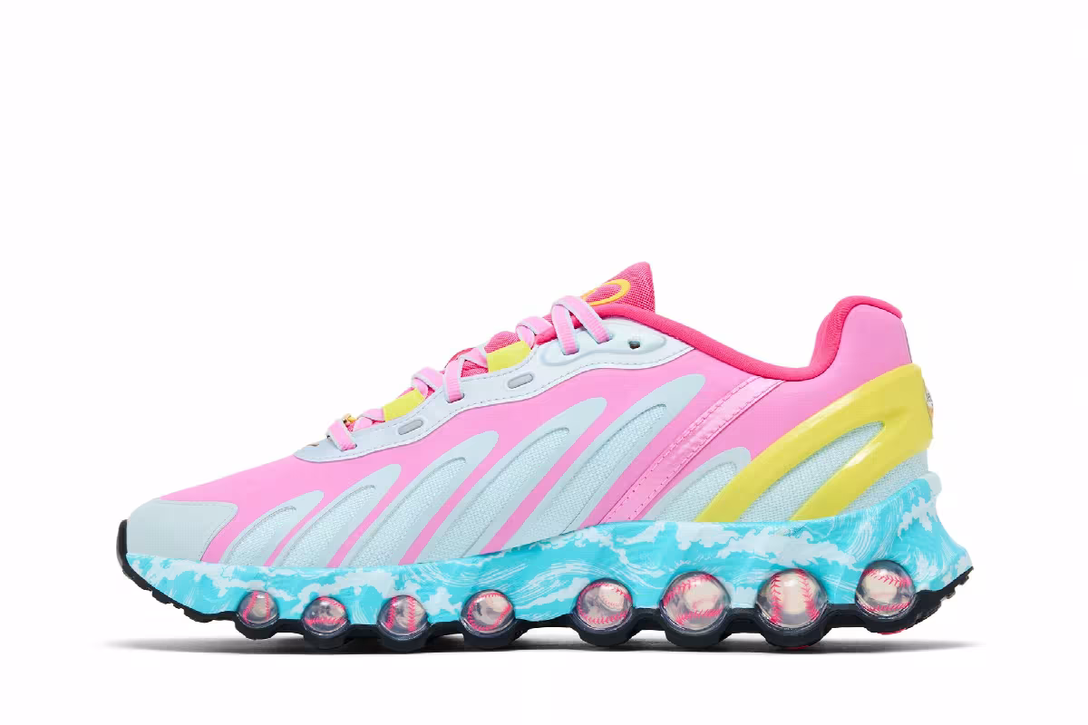 Nike Women's Air Max DN8 Doernbecher 2026, view 4