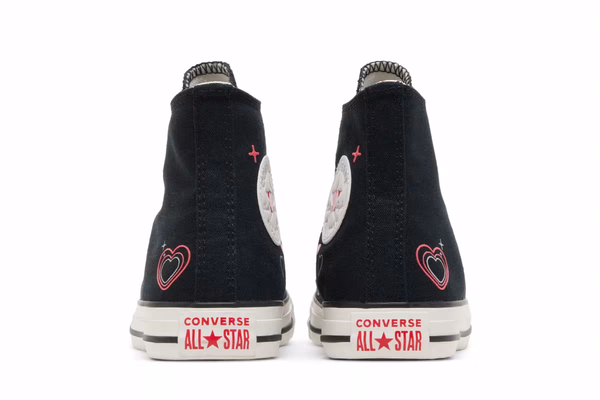 Converse Women's Chuck Taylor All Star High Y2K Heart - Black, view 7