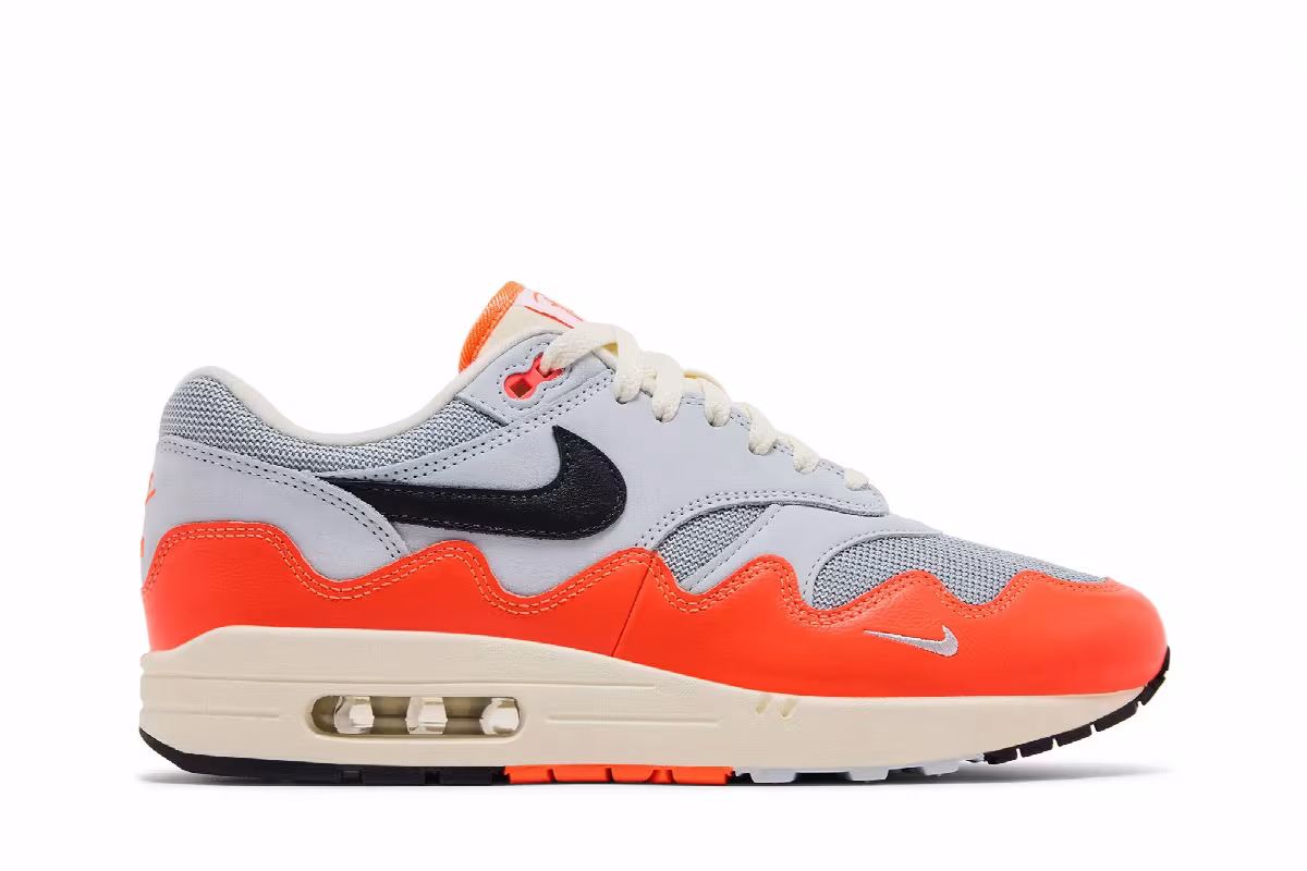 Patta x Nike Air Max 1 Hyper Crimson, view 2