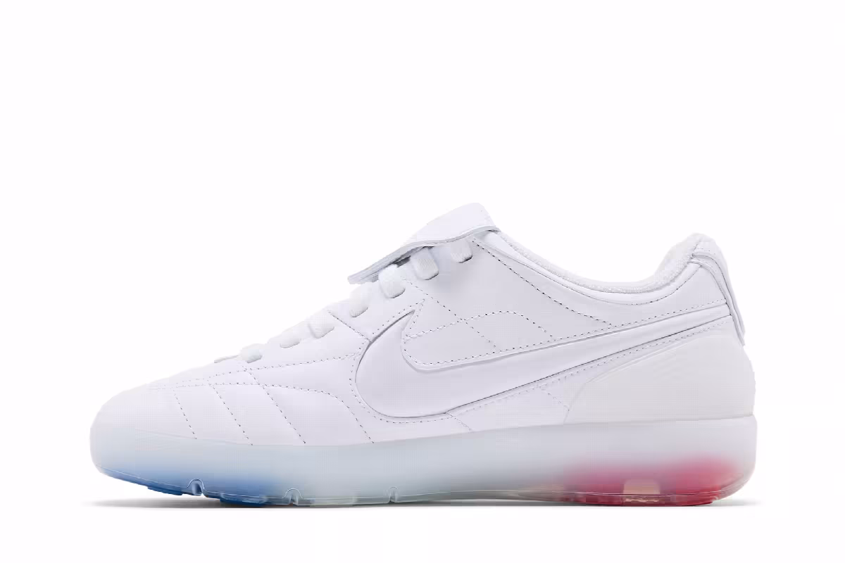 Jacquemus x Nike Cryoshot Tiempo R10 France, view 4