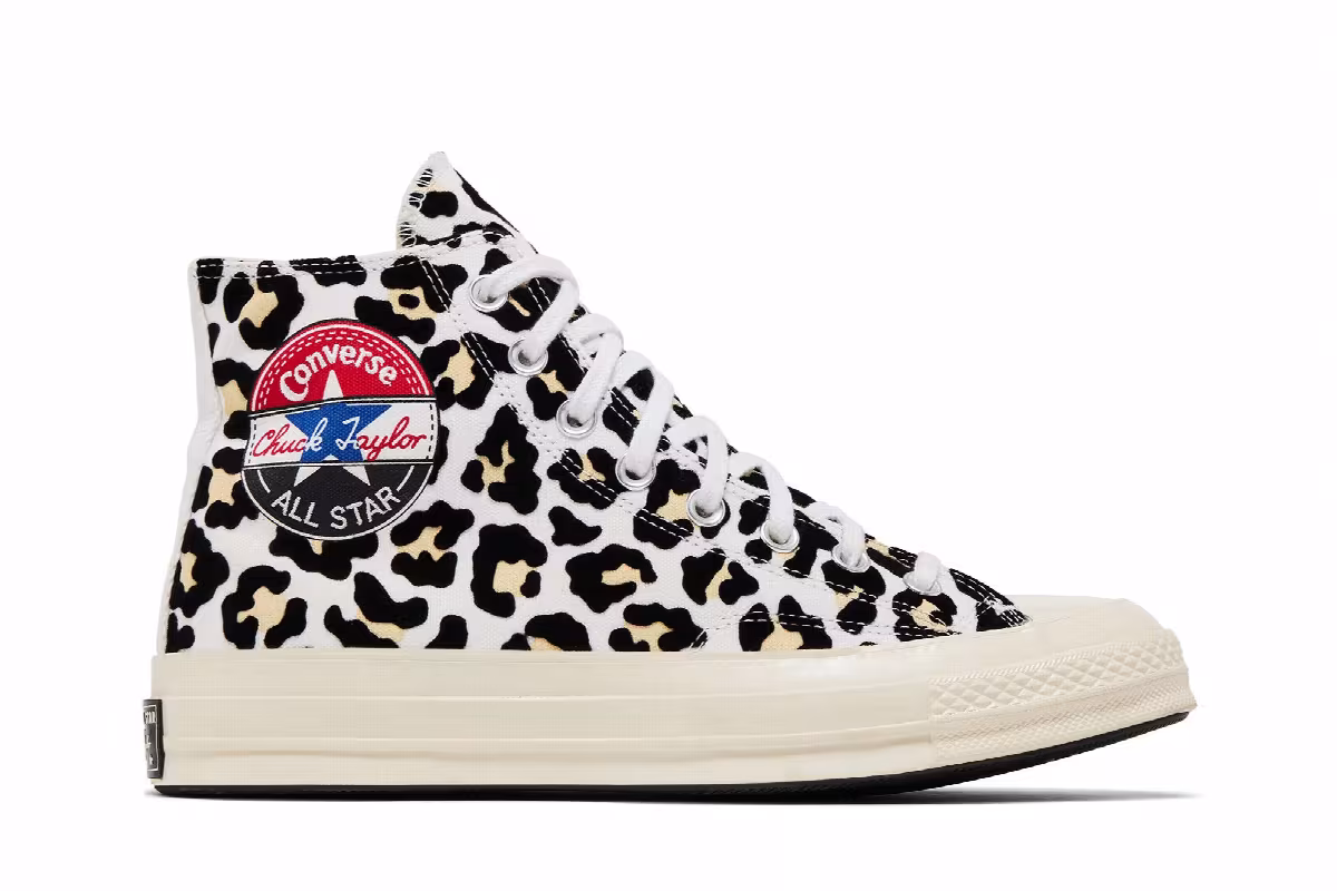 Converse Chuck 70 Hi Logo Play - Desert Ore, view 2