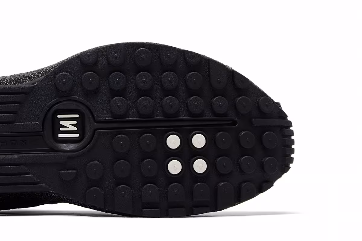 Nike Shox R4 Black Distressed Leather, view 6