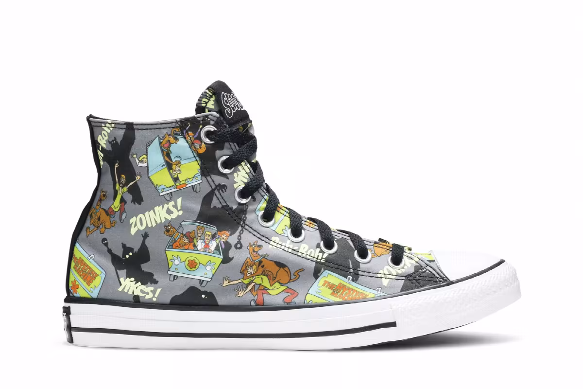Scooby-Doo x Converse Chuck Taylor All Star High Chased By Ghosts, view 2