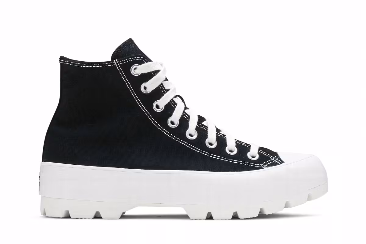 Converse Women's Chuck Taylor All Star High Lugged Black, view 2