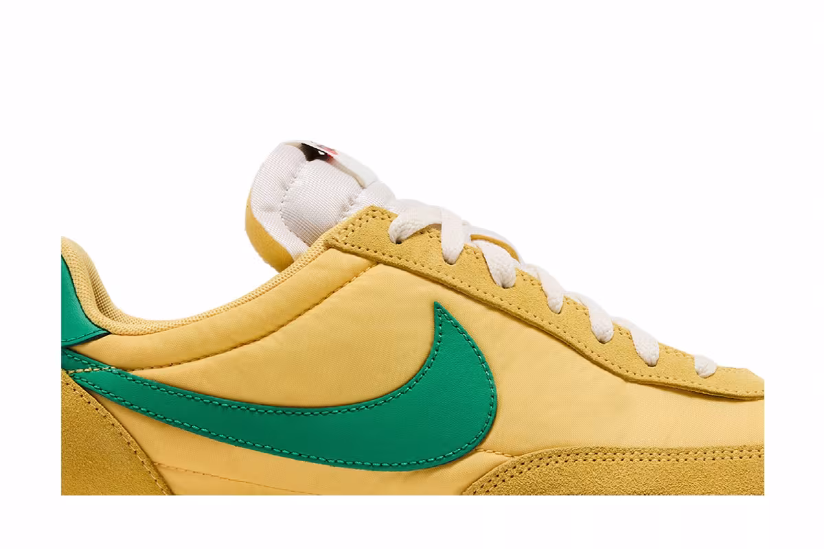 Nike Waffle Racer Topaz Gold Sail, view 3