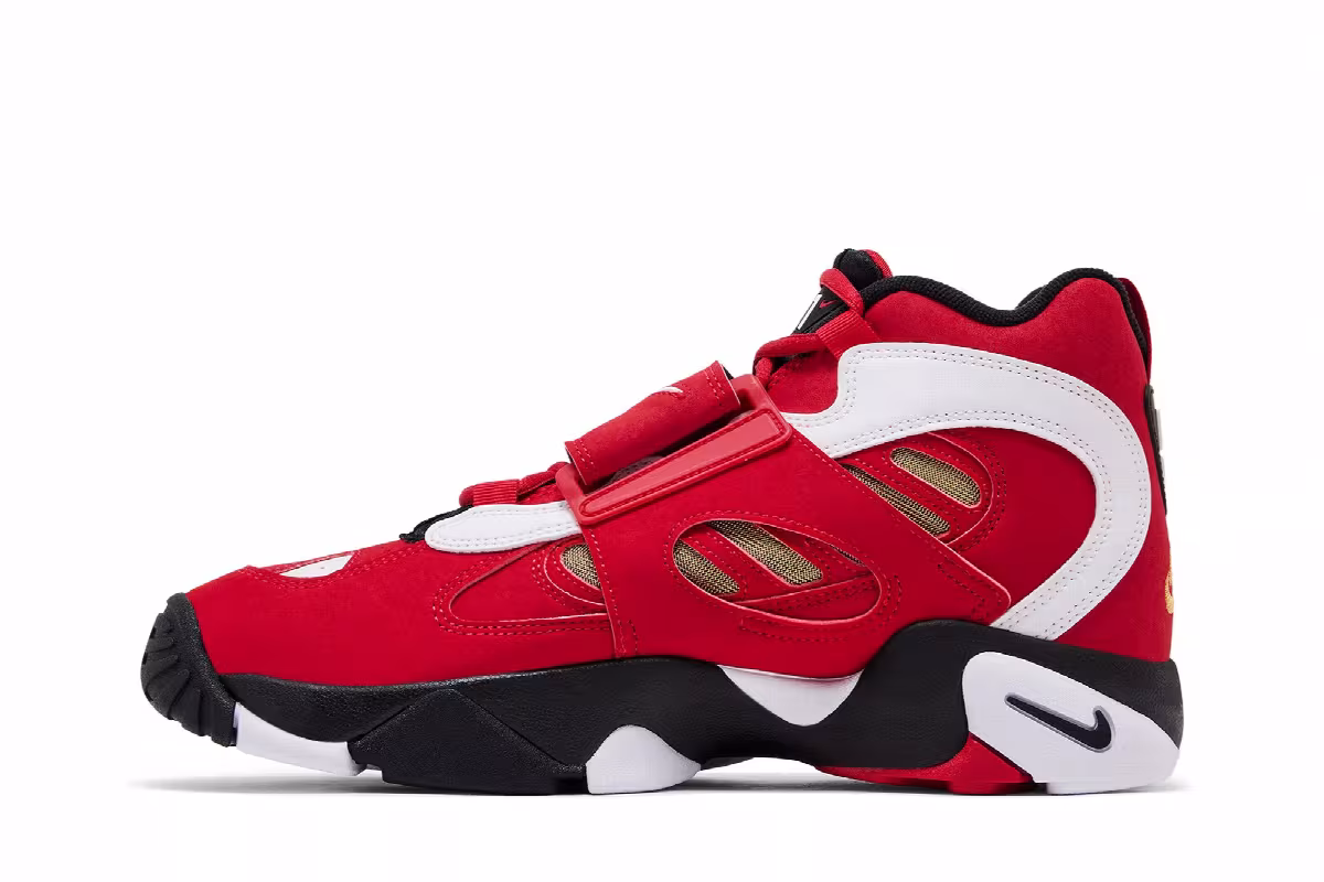 Nike Air Diamond Turf 2 Fire Red 2026, view 4