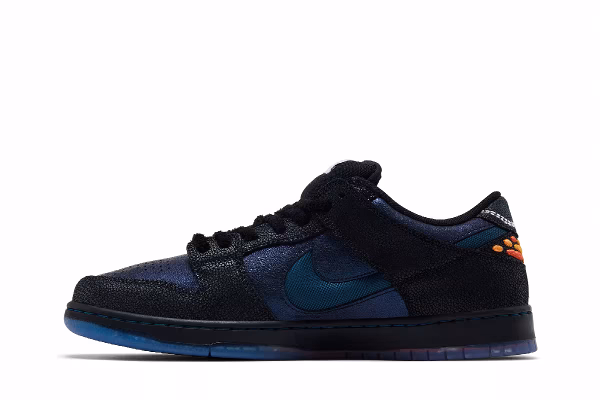 Bluetile x Nike SB Dunk Black Marina White, view 4