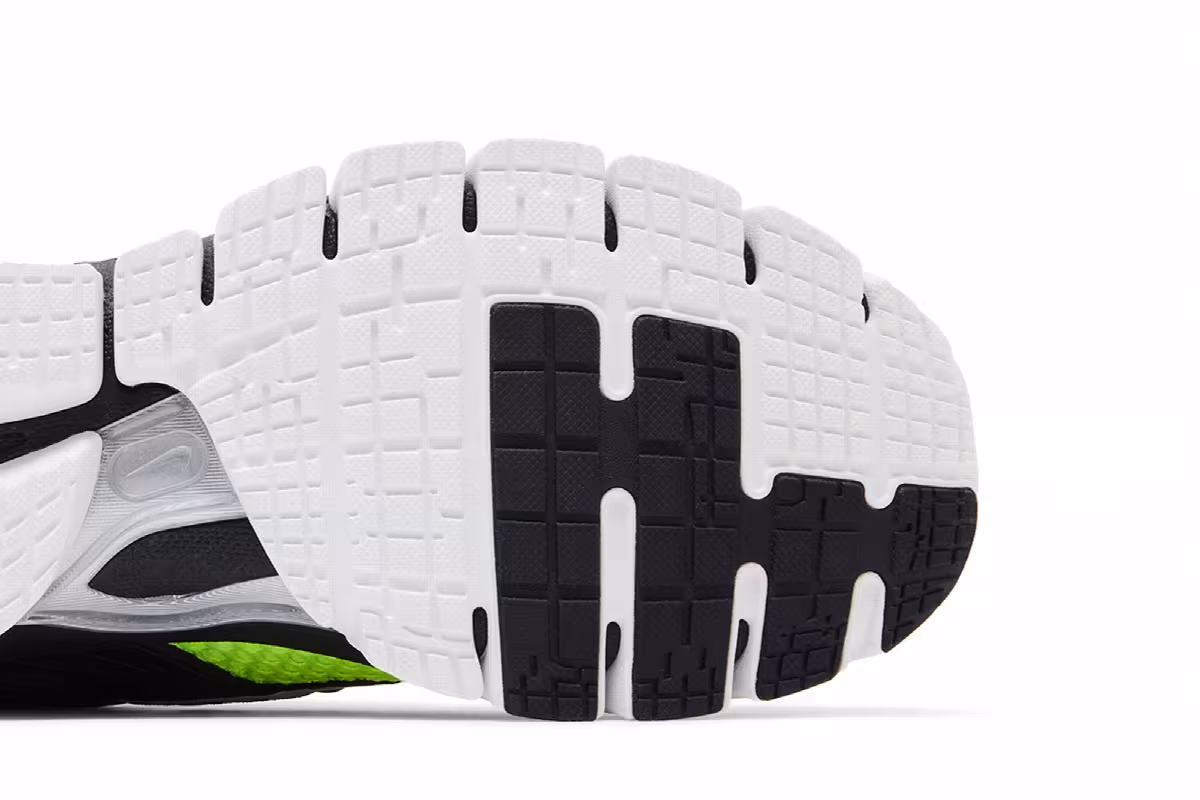 Nike Zoom Skylon 11 Volt Black, view 6