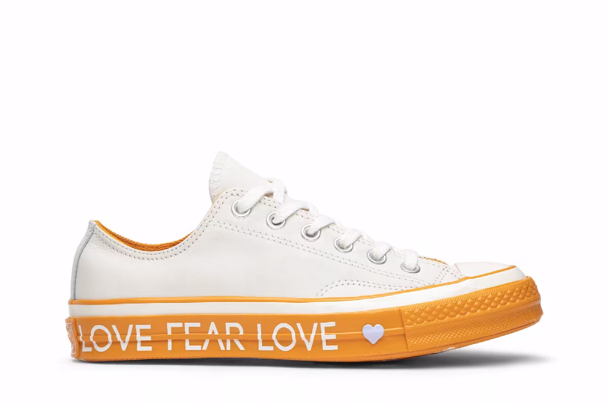 Converse Women's Chuck 70 Low Love Graphic - Cream, view 2