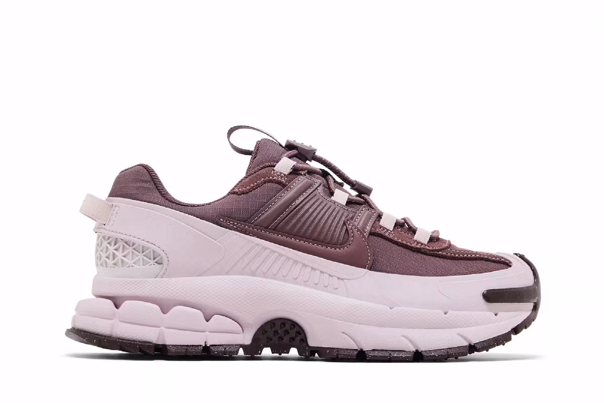 Nike Women's Zoom Vomero Roam Winterized Tattoo, view 2