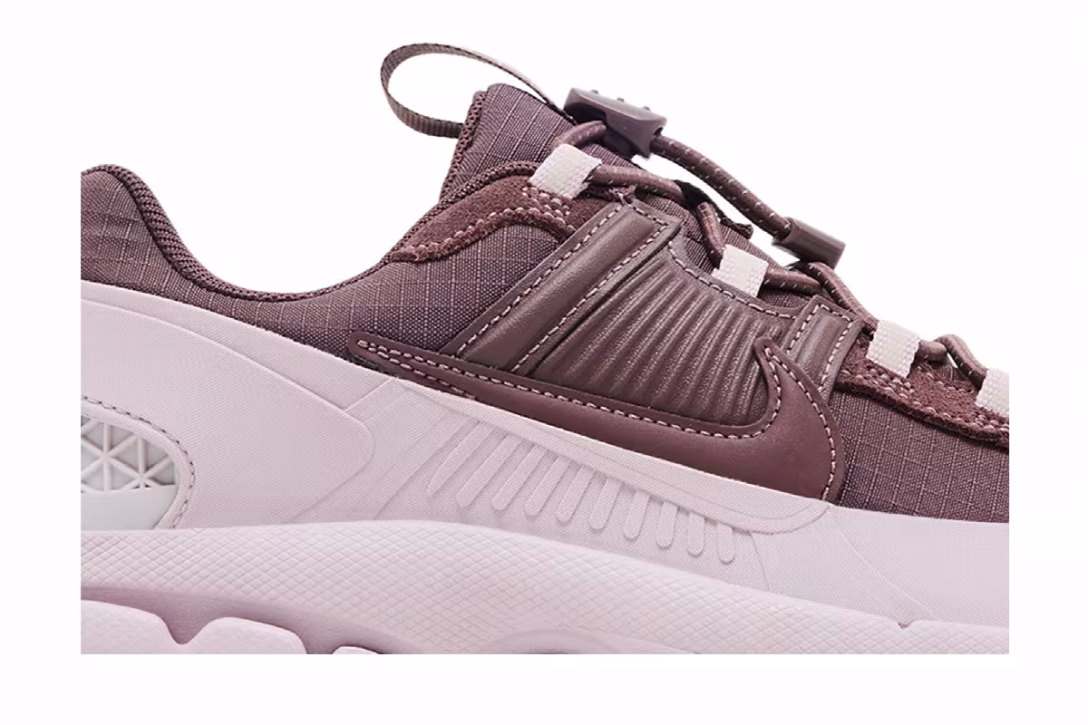 Nike Women's Zoom Vomero Roam Winterized Tattoo, view 3