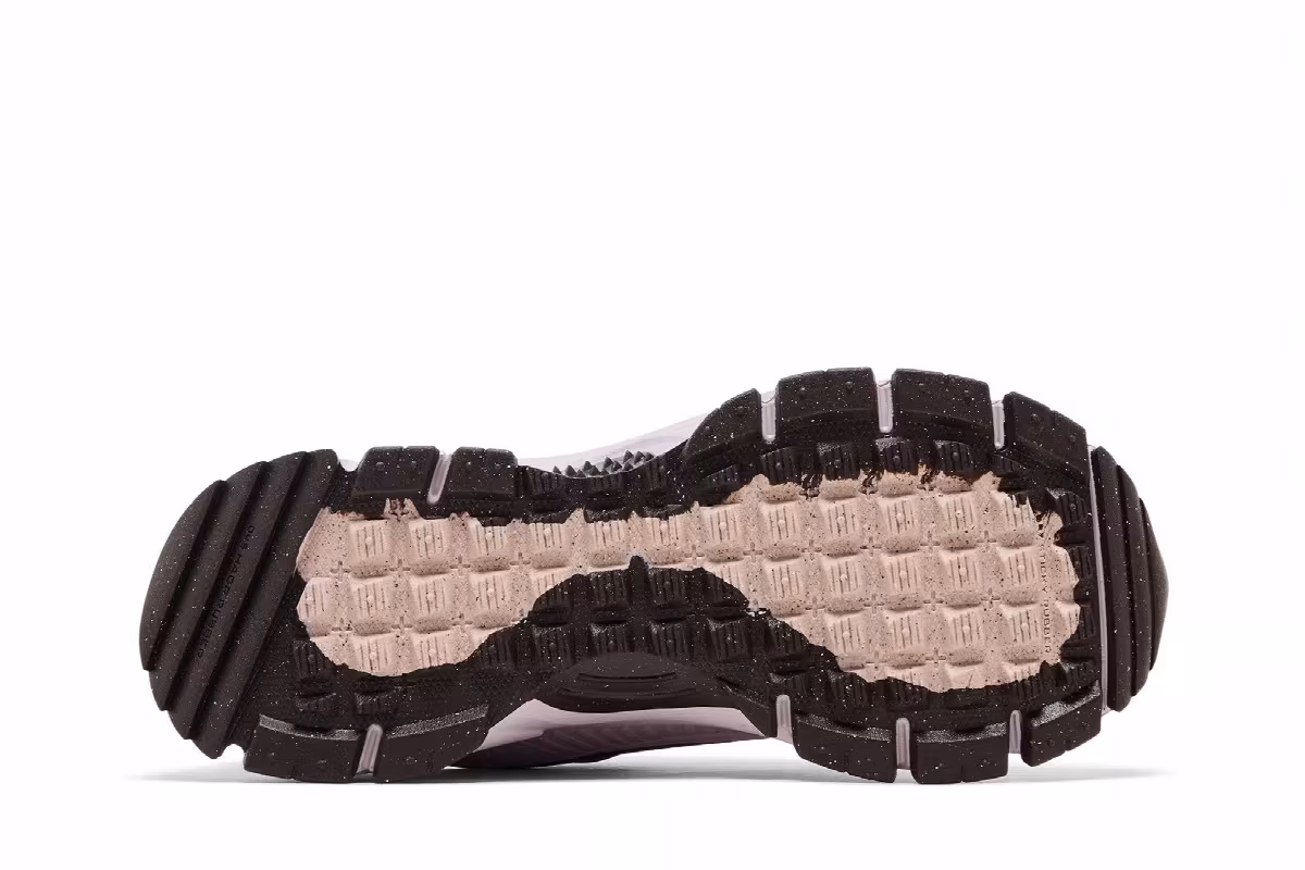 Nike Women's Zoom Vomero Roam Winterized Tattoo, view 5