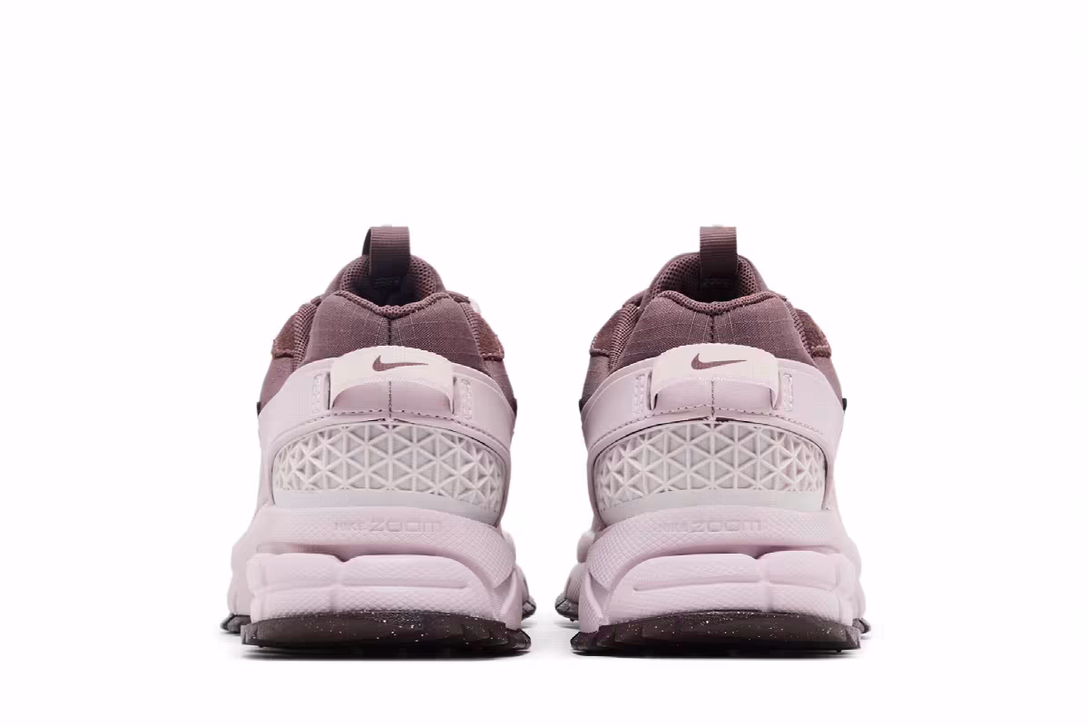 Nike Women's Zoom Vomero Roam Winterized Tattoo, view 7