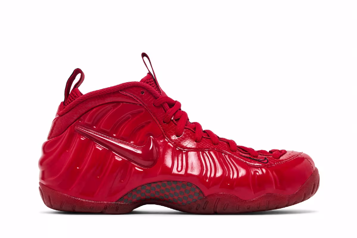 Nike Air Foamposite Pro Gym Red 2026, view 2