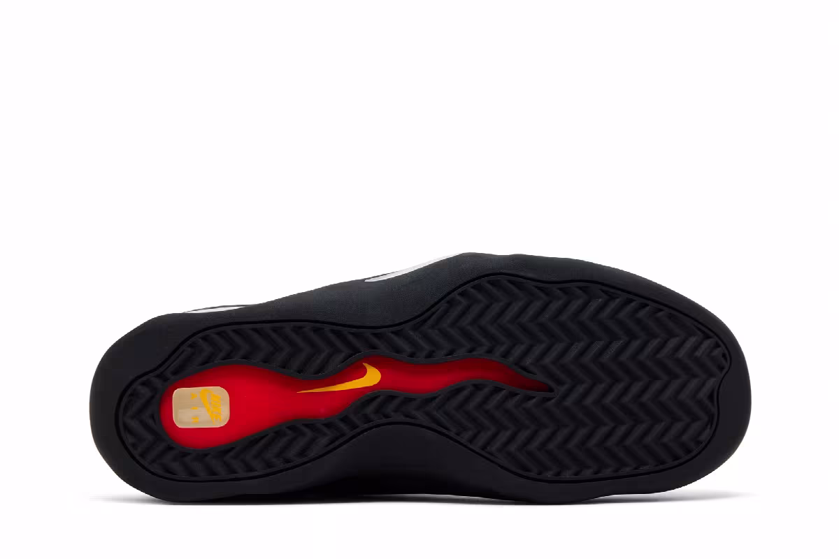 Nike Air Bakin Varsity Red 2026, view 5
