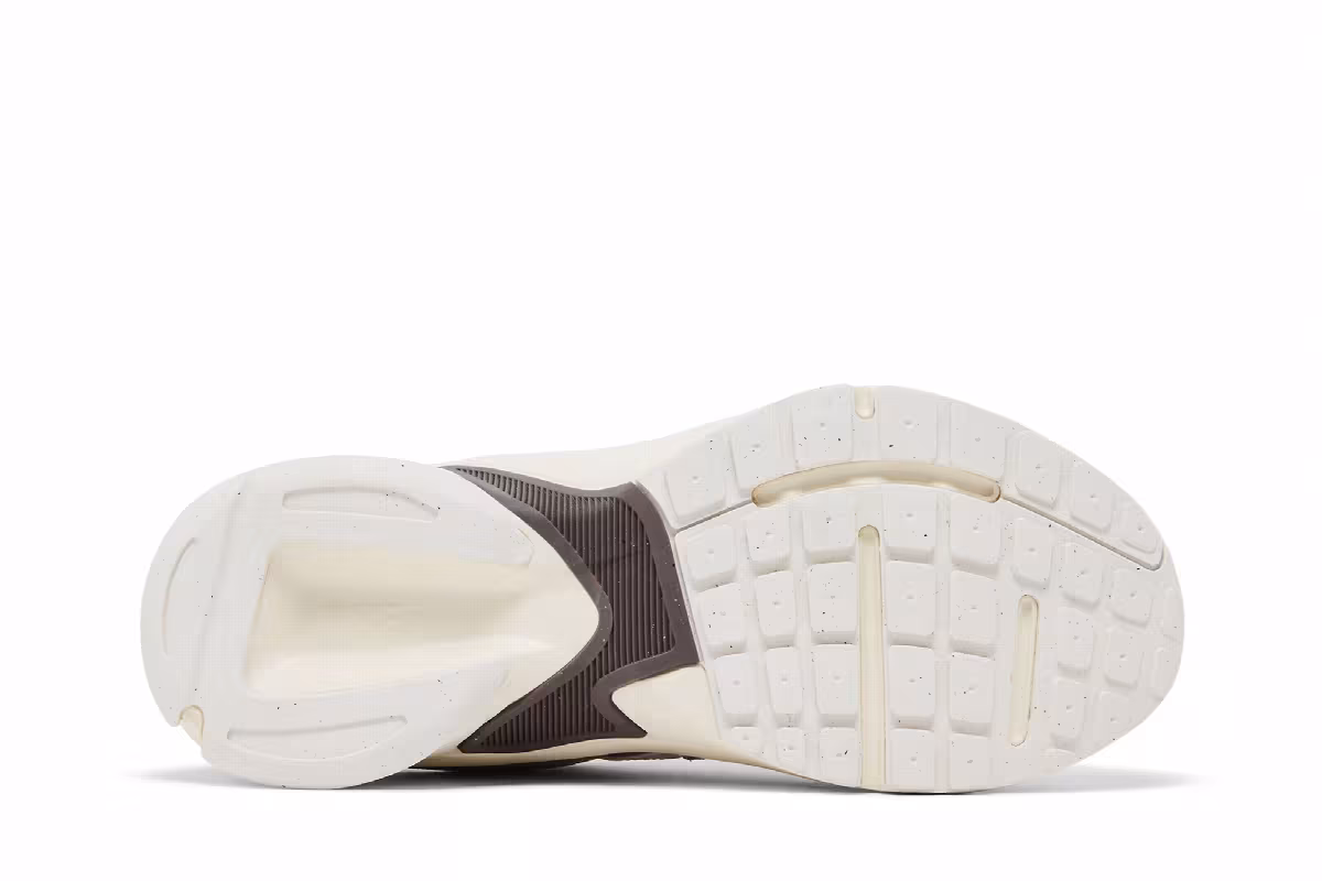 Nike Women's AL8 Platinum Violet, view 5