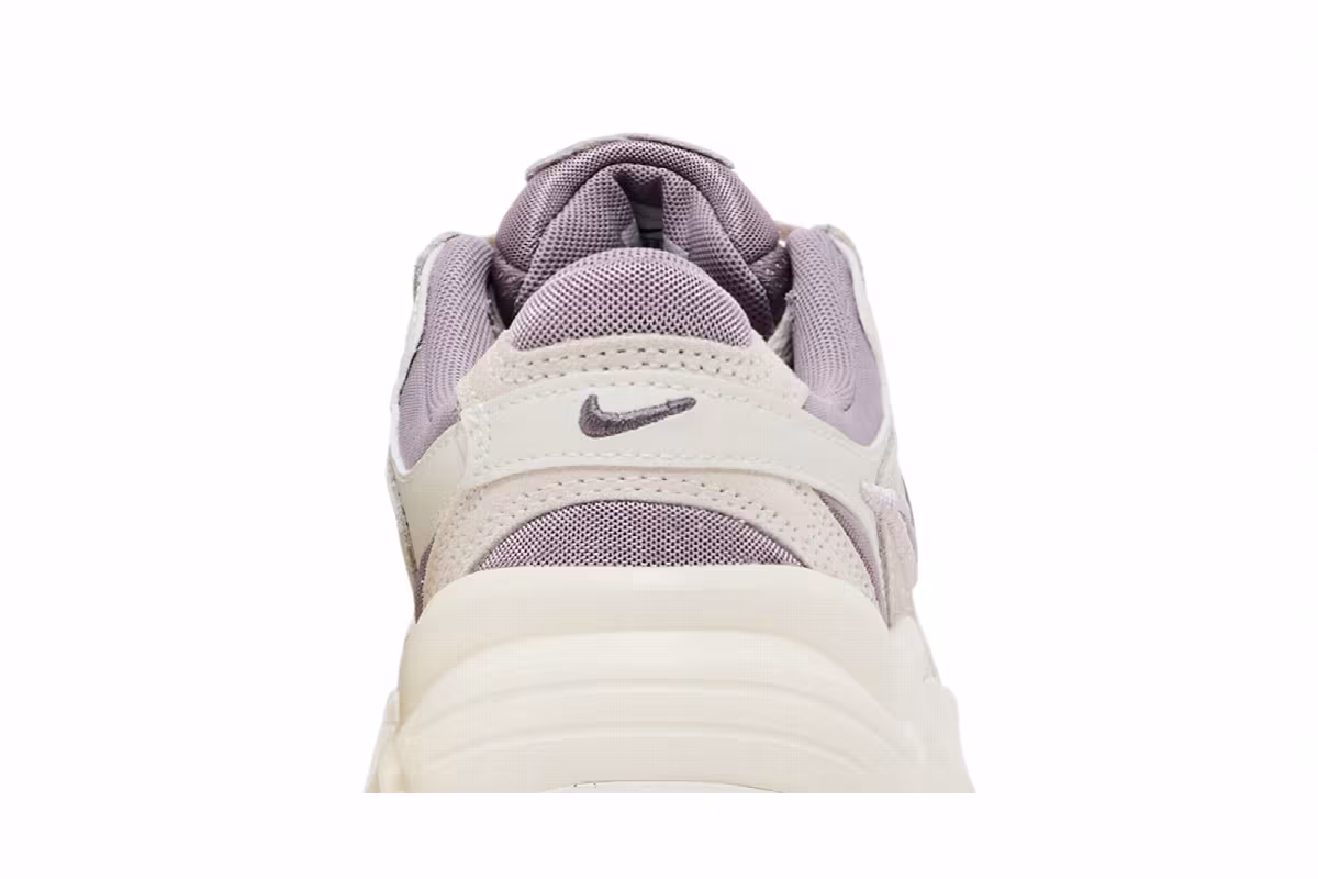 Nike Women's AL8 Platinum Violet, view 8