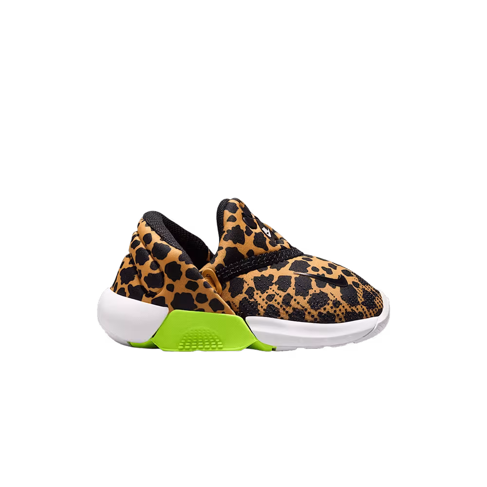 Nike Swoosh Go TD University Gold