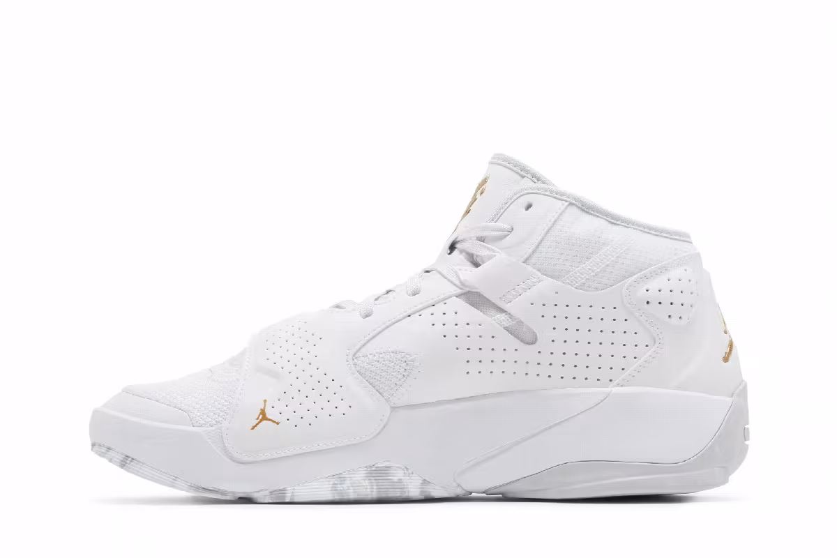 Air Jordan Zion 2 TB White Metallic Gold, view 4