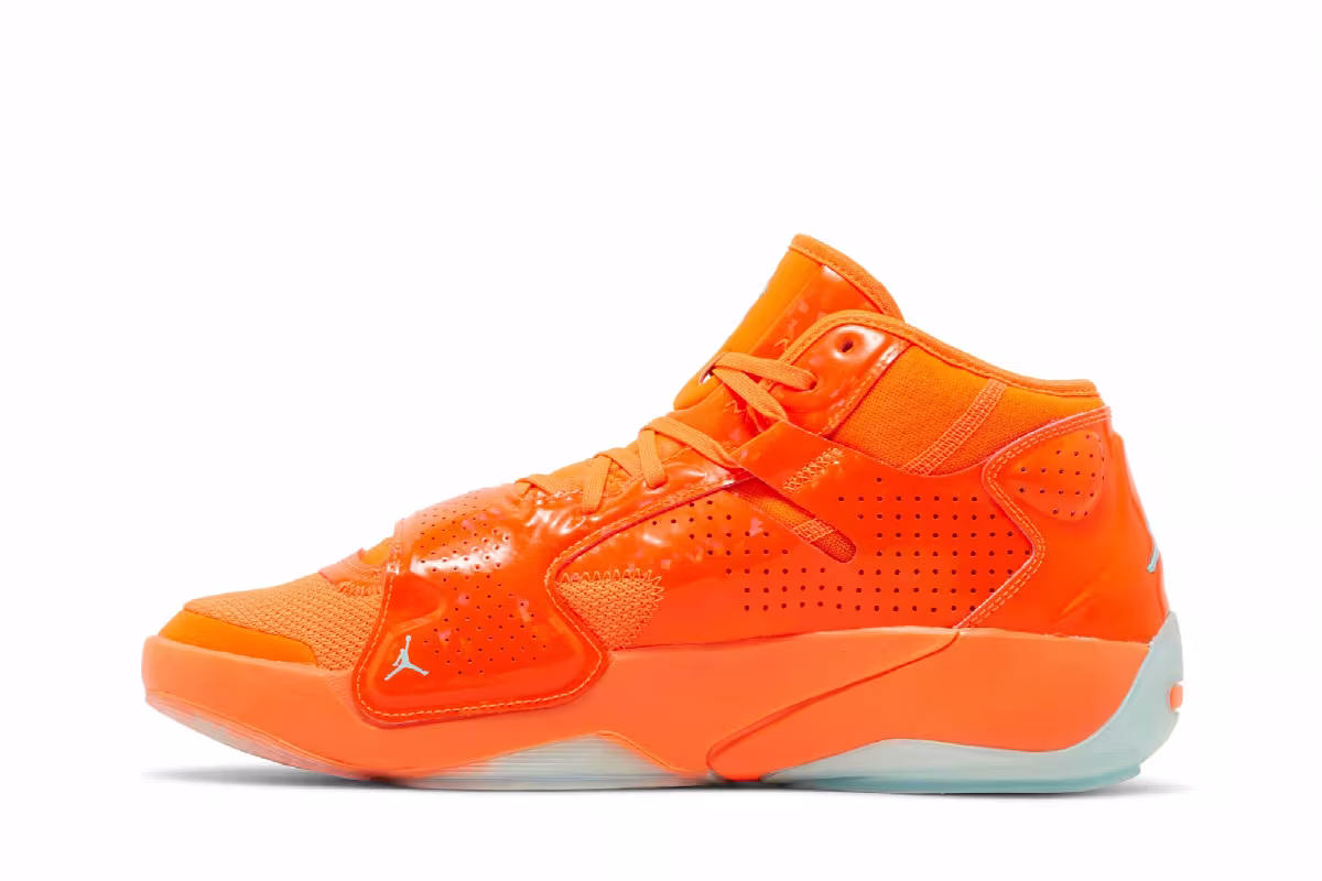 Air Jordan Zion 2 Hyper Crimson, view 4