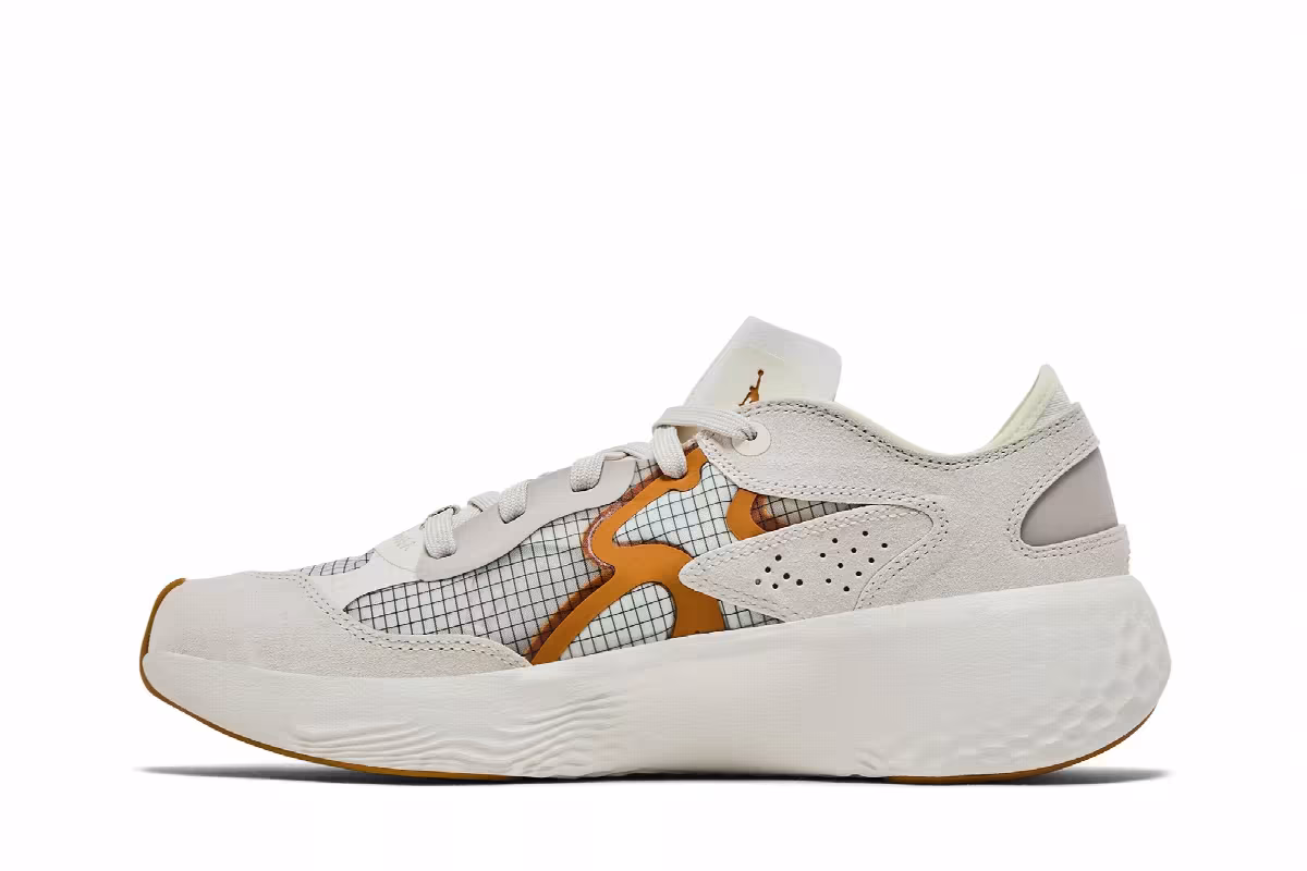 Air Jordan Women's Jordan Delta 3 Light Orewood Brown, view 4