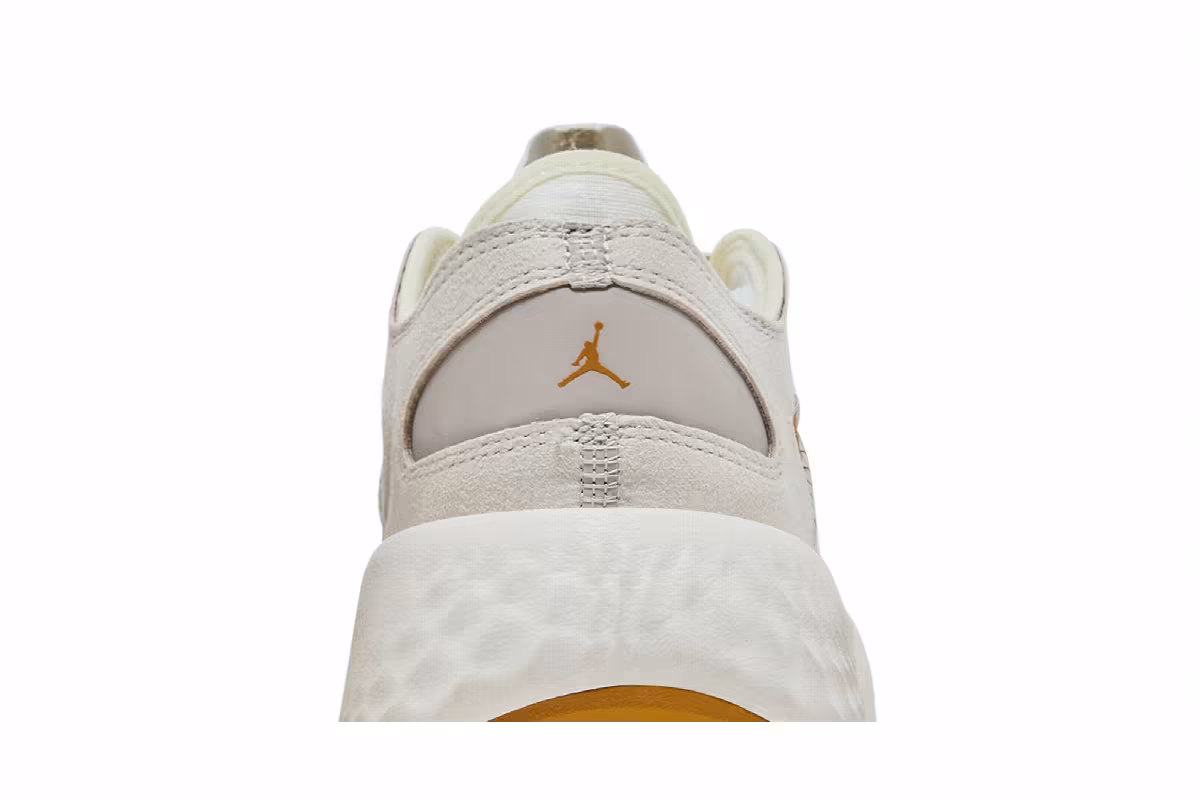 Air Jordan Women's Jordan Delta 3 Light Orewood Brown, view 8