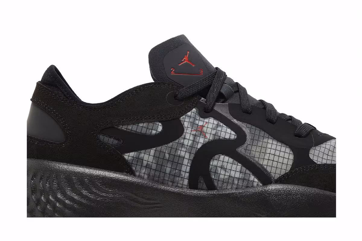 Air Jordan Delta 3 Low Black, view 3