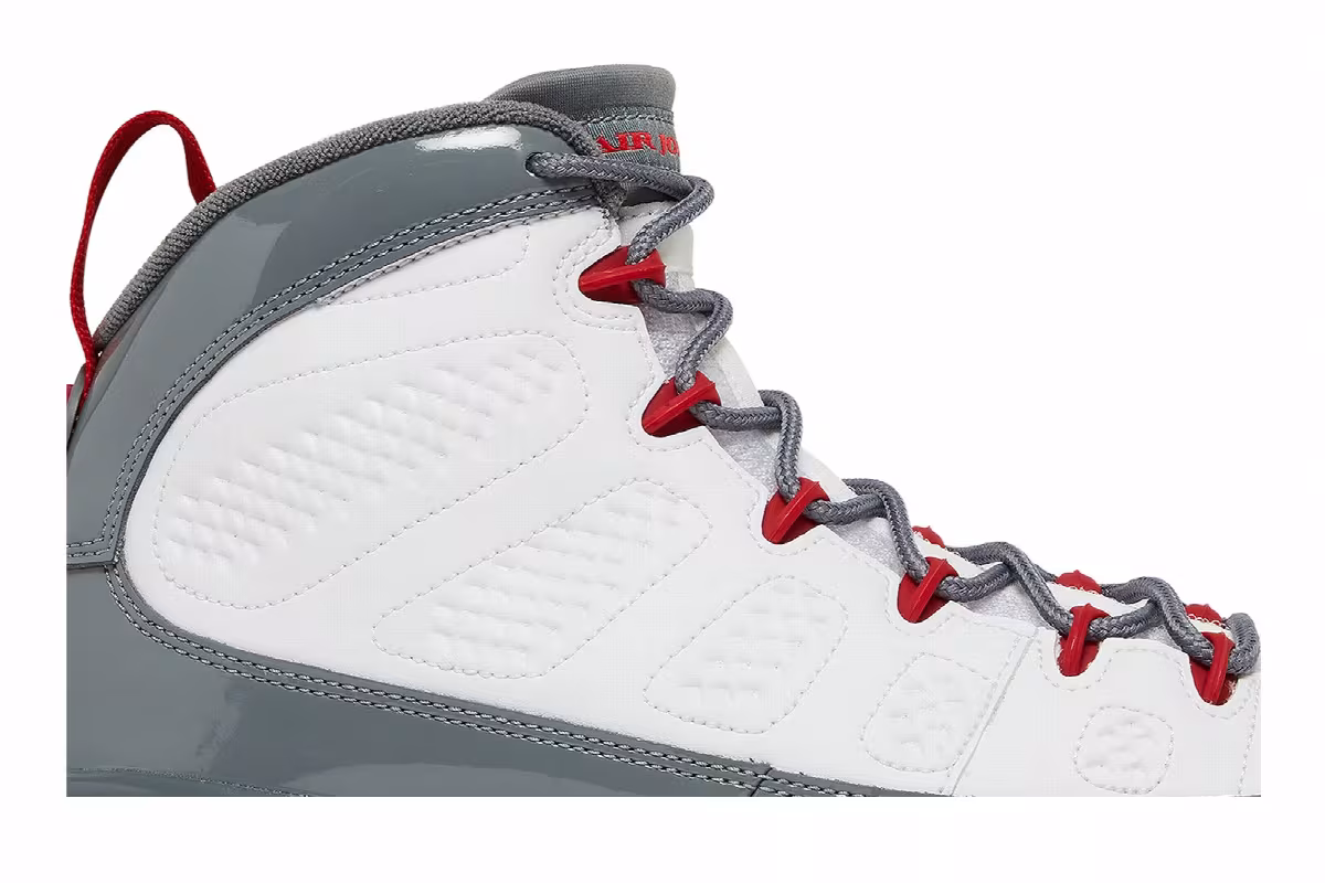 Air Jordan 9 Fire Red, view 3
