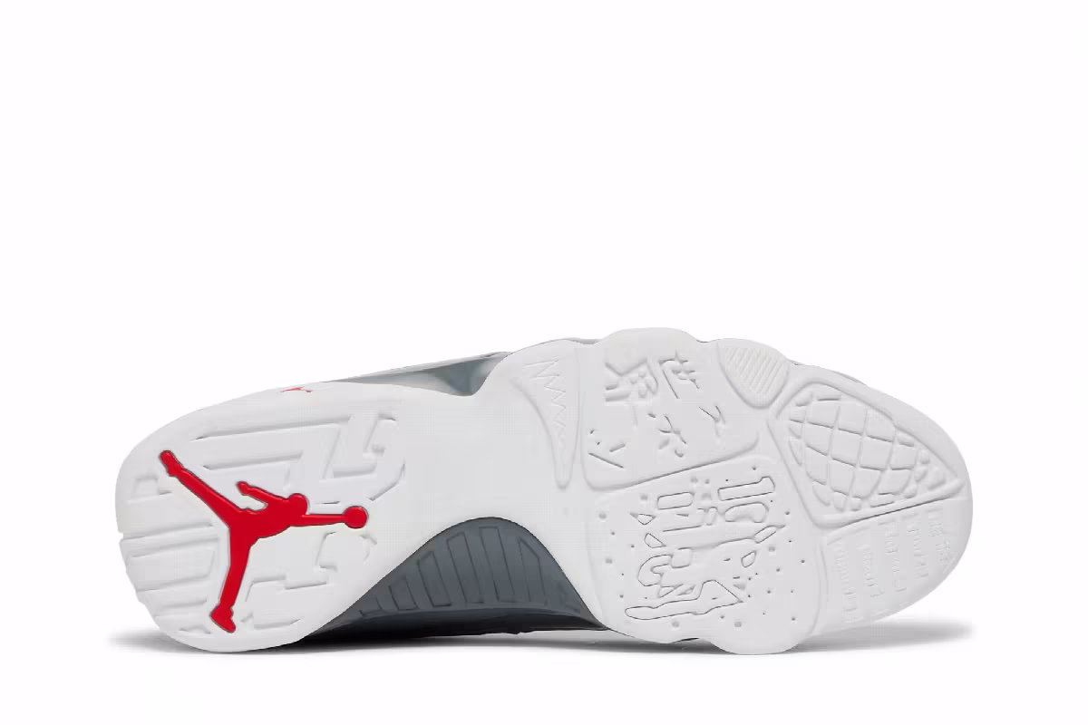Air Jordan 9 Fire Red, view 5