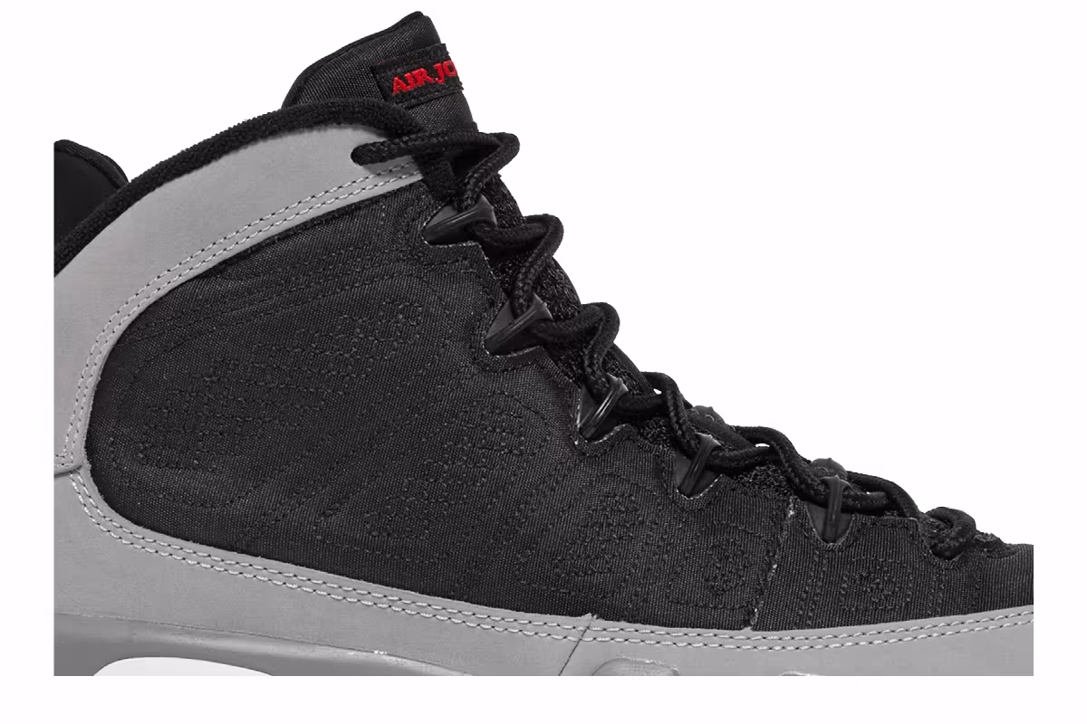 Air Jordan 9 GS Particle Grey, view 3