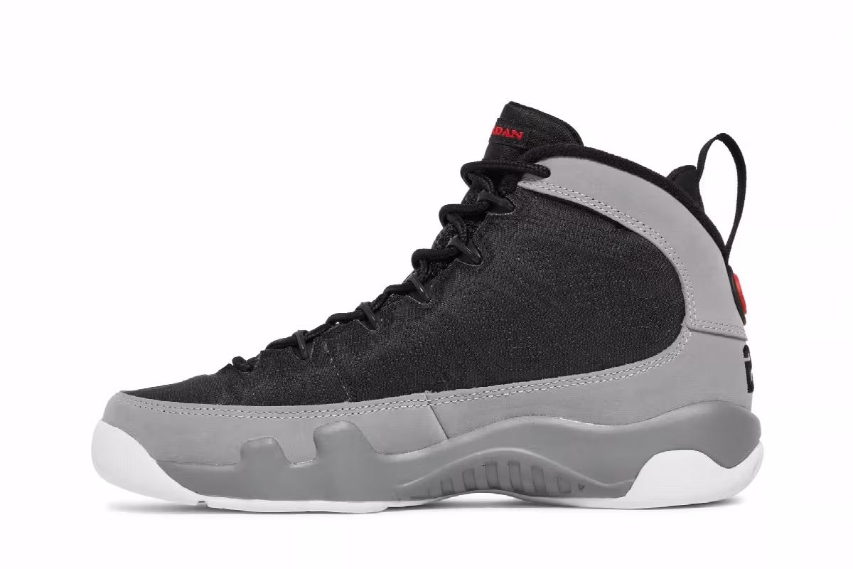 Air Jordan 9 GS Particle Grey, view 4