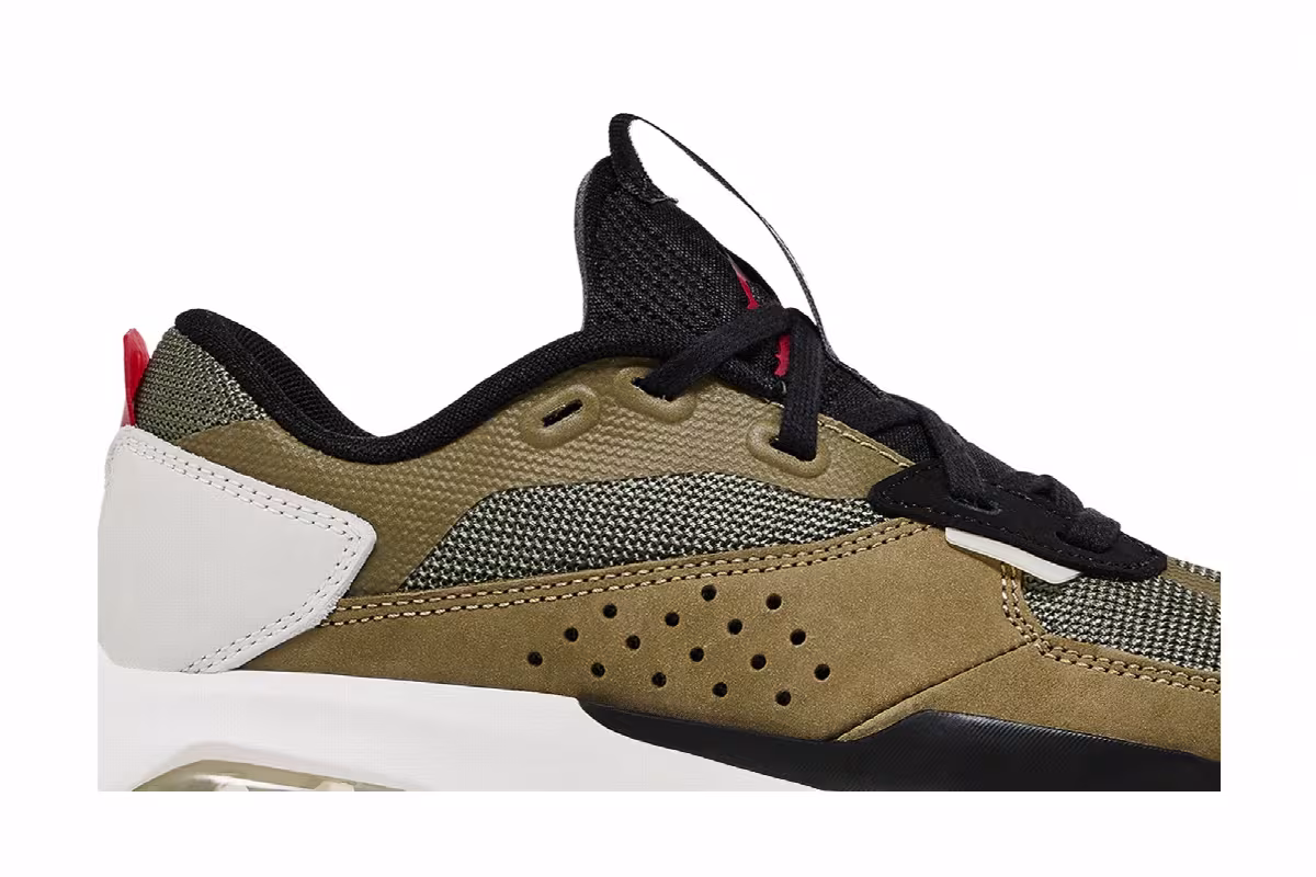 Air Jordan Women's Jordan Air 200E Medium Olive, view 3