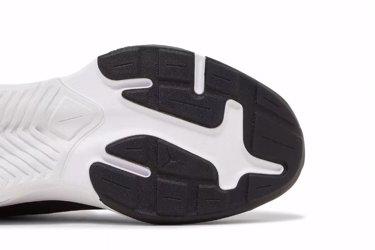 Air Jordan Air 200E Black University Red, view 6
