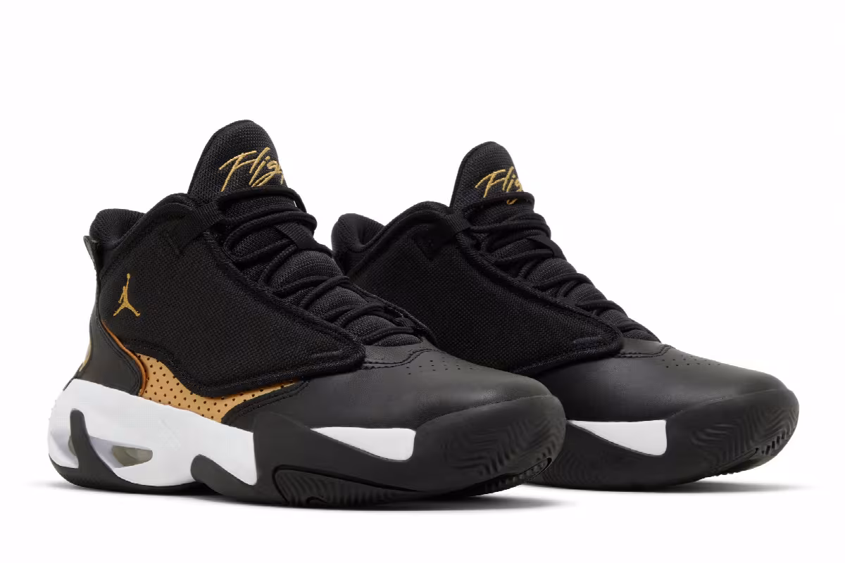 Air Jordan Max Aura 4 GS Black Metallic Gold, view 9