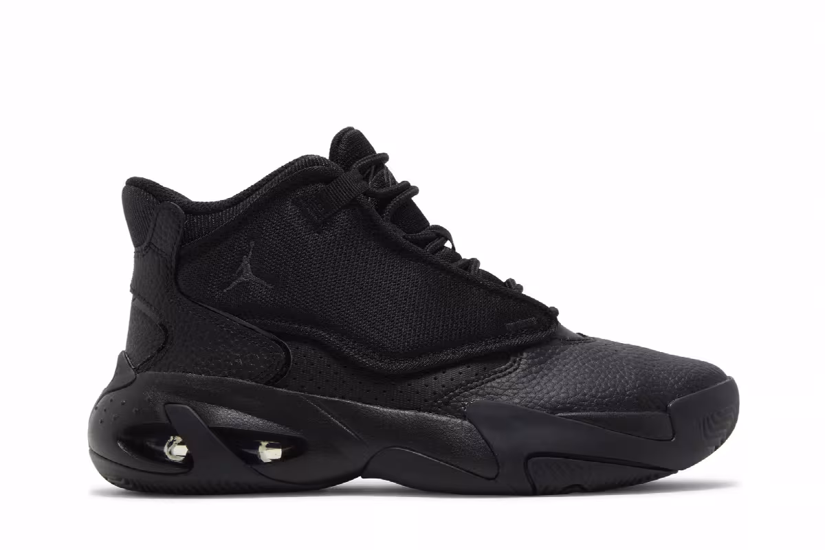 Air Jordan Max Aura 4 GS Black Anthracite, view 2