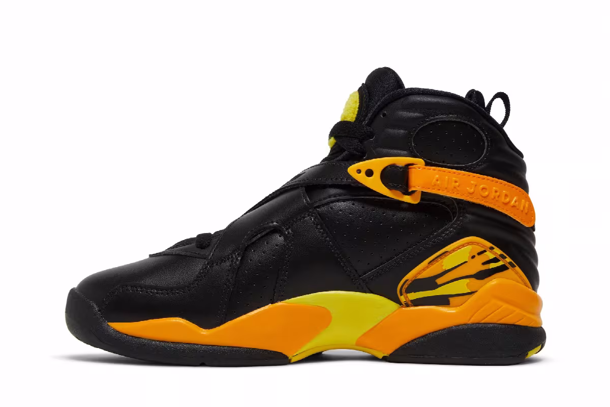 Women's Air Jordan 8 Taxi, view 4