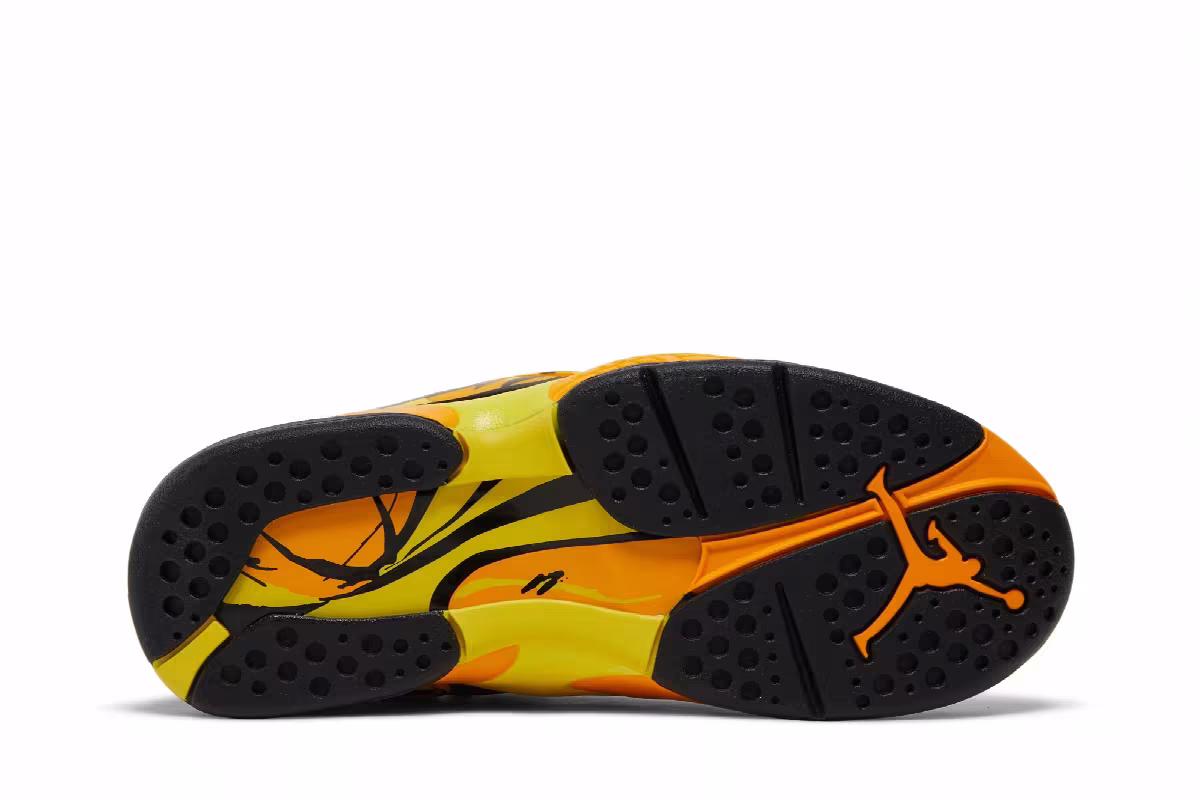 Women's Air Jordan 8 Taxi, view 5