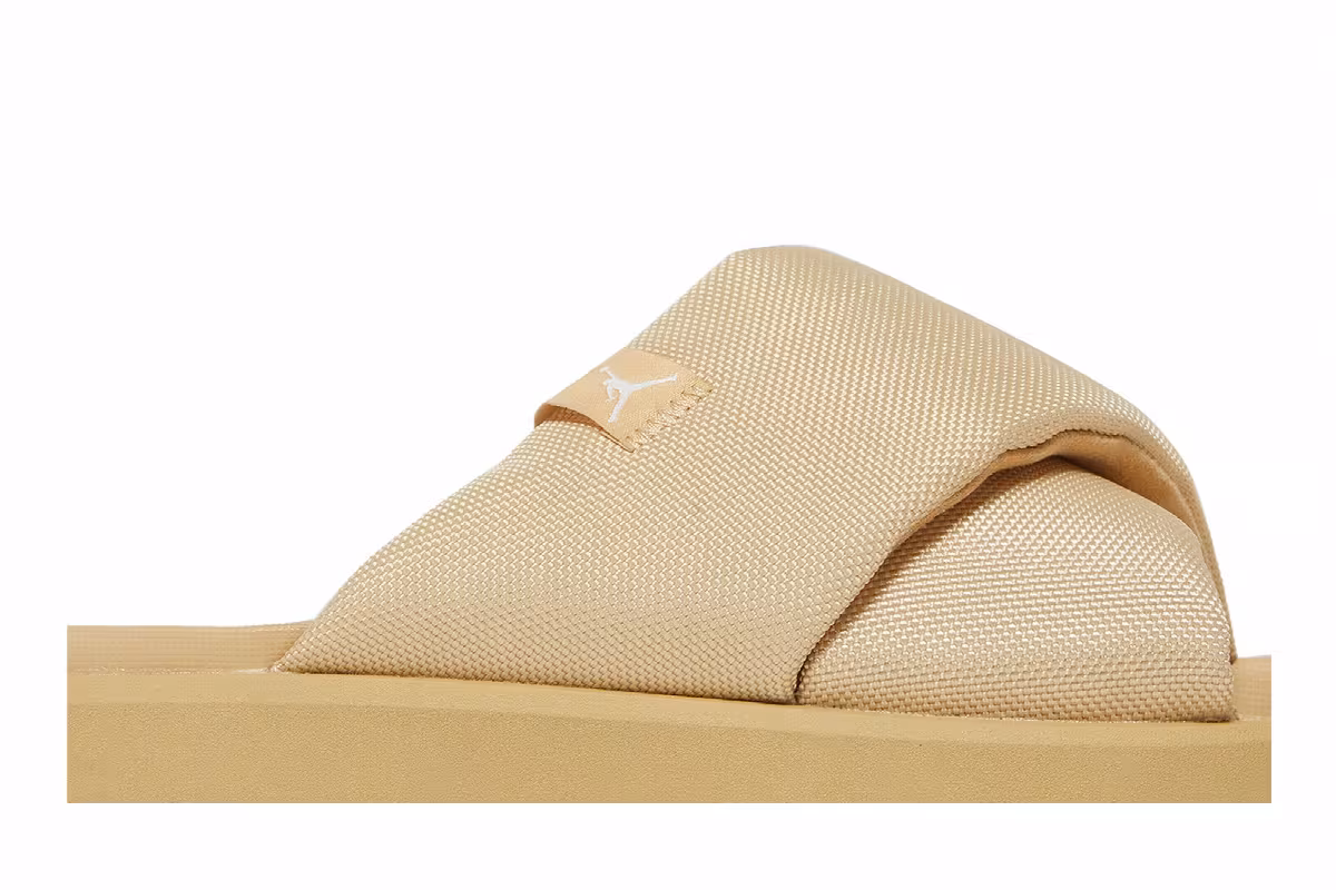 Air Jordan Women's Jordan Sophia Slide Sesame, view 3