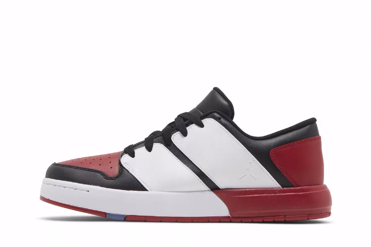 Air Jordan Nu 1 Low Chicago 2022, view 4