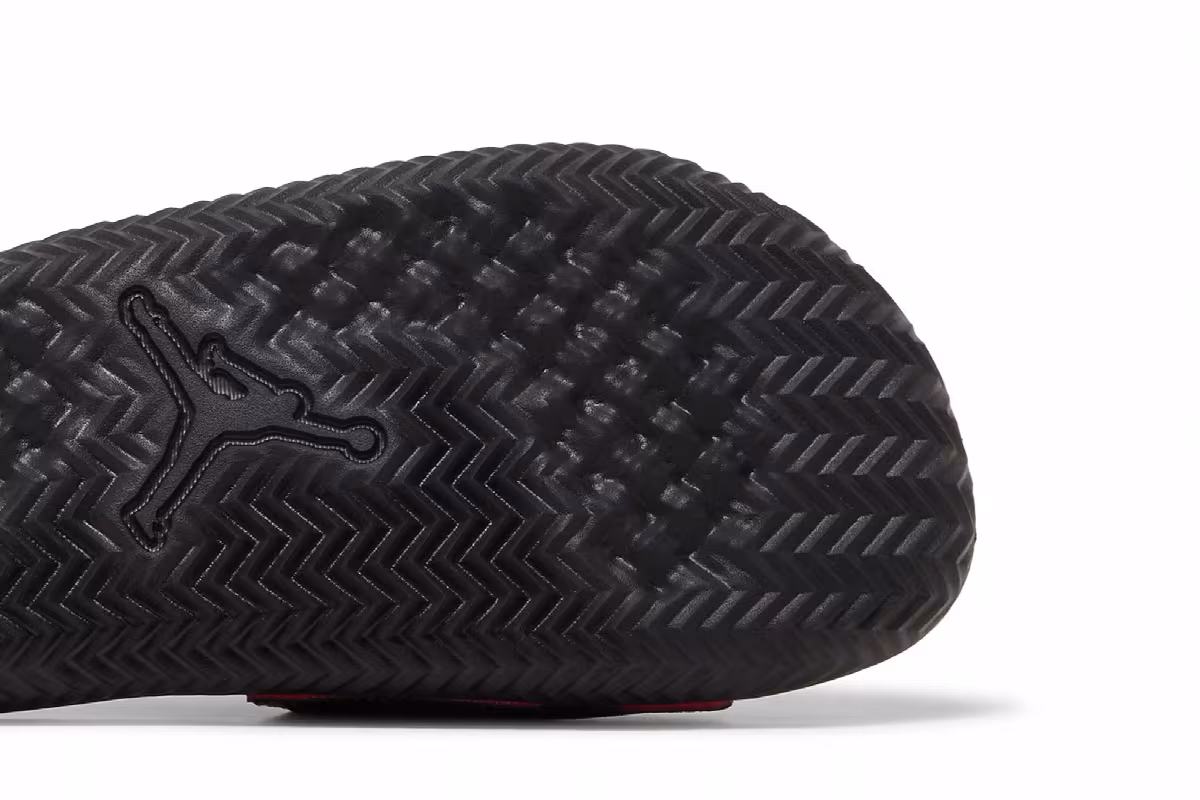 Air Jordan Play Slide Black University Red, view 6