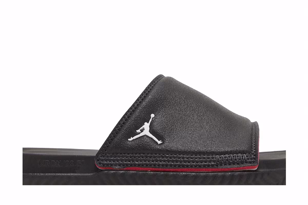 Air Jordan Play Slide GS Black University Red, view 3
