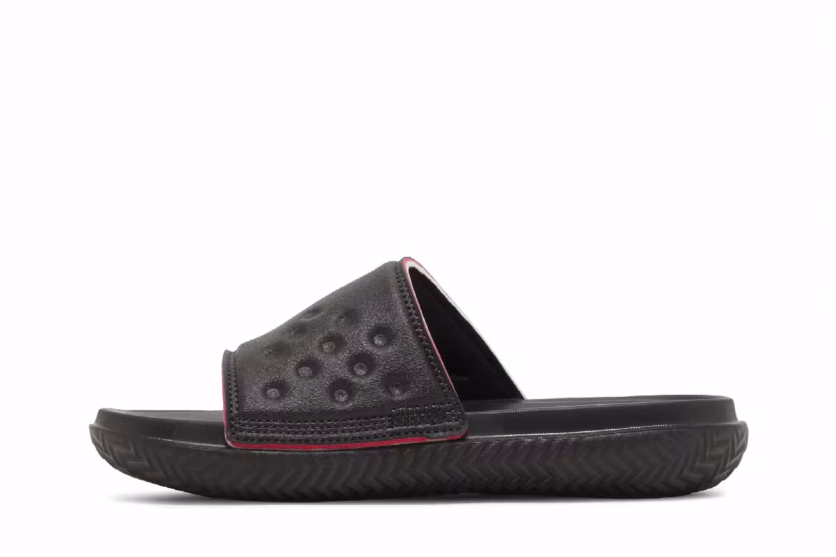 Air Jordan Play Slide GS Black University Red, view 4