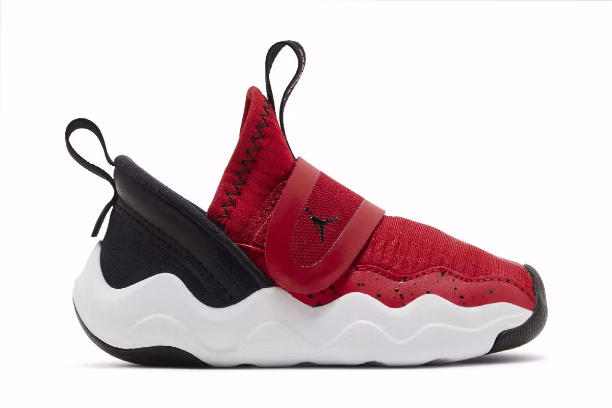 Air Jordan 23/7 TD Varsity Red, view 2