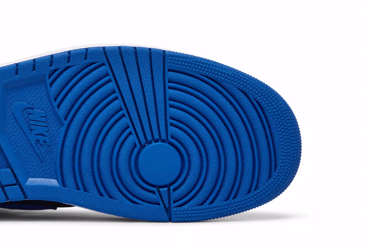 Air Jordan 1 High OG Royal Reimagined, view 6