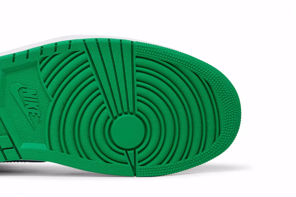 Air Jordan 1 High OG Lucky Green, view 6