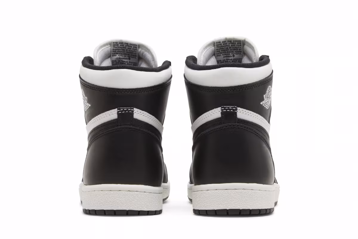 Air Jordan 1 High Black White, view 7