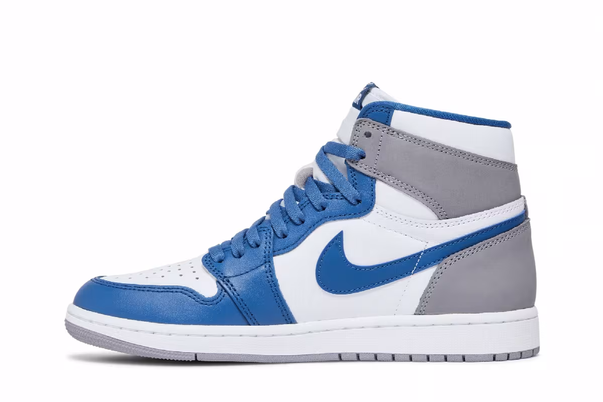 Air Jordan 1 High OG True Blue, view 4